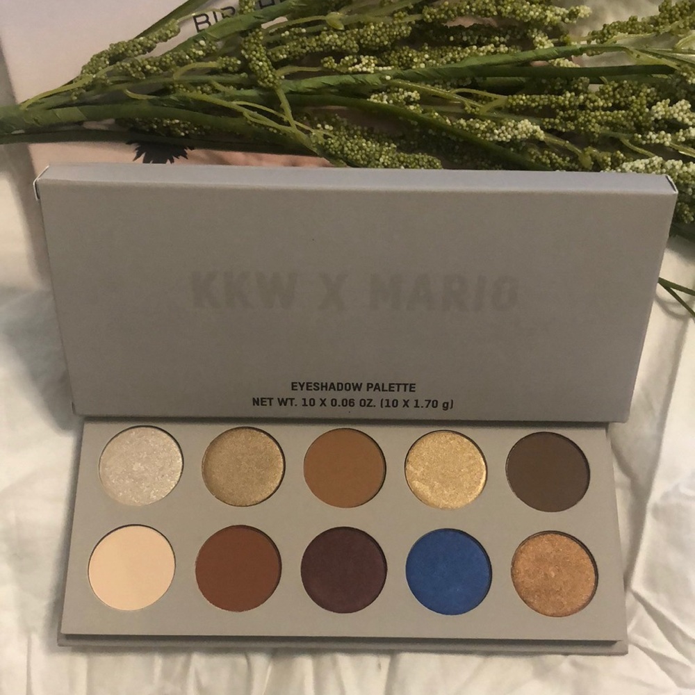 DISCONTINUED KKW X MARIO Eyeshadow Palette